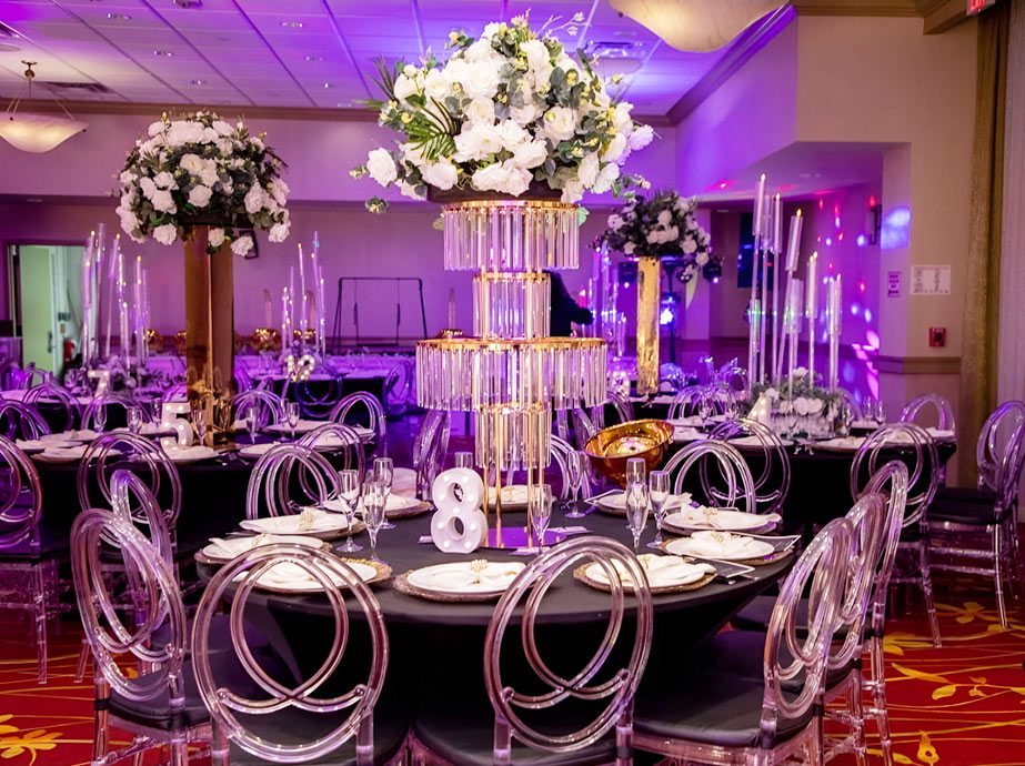beautiful-chandeliar-cler-chair-wedding-flowers-luxury-decor